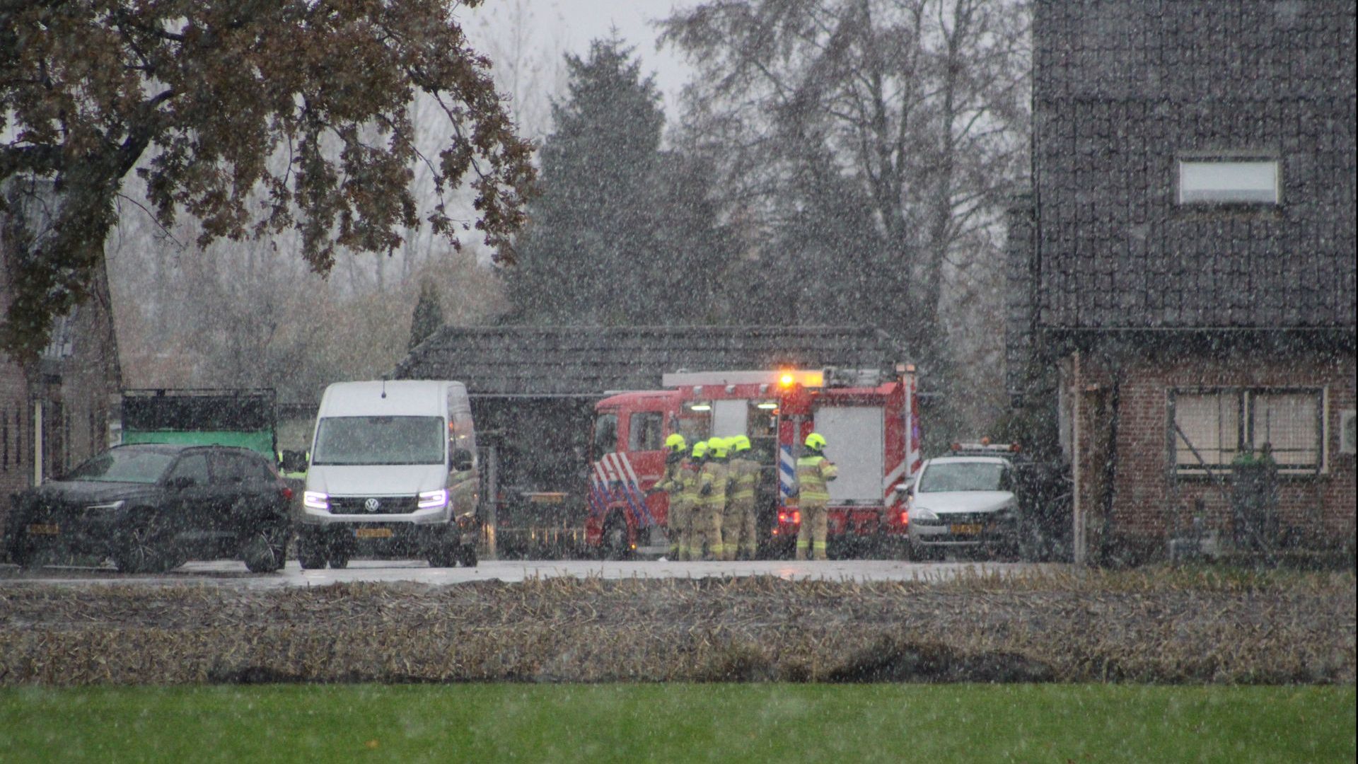 Grote brand op boerderij De Klomp: twee koeien overleden – XON