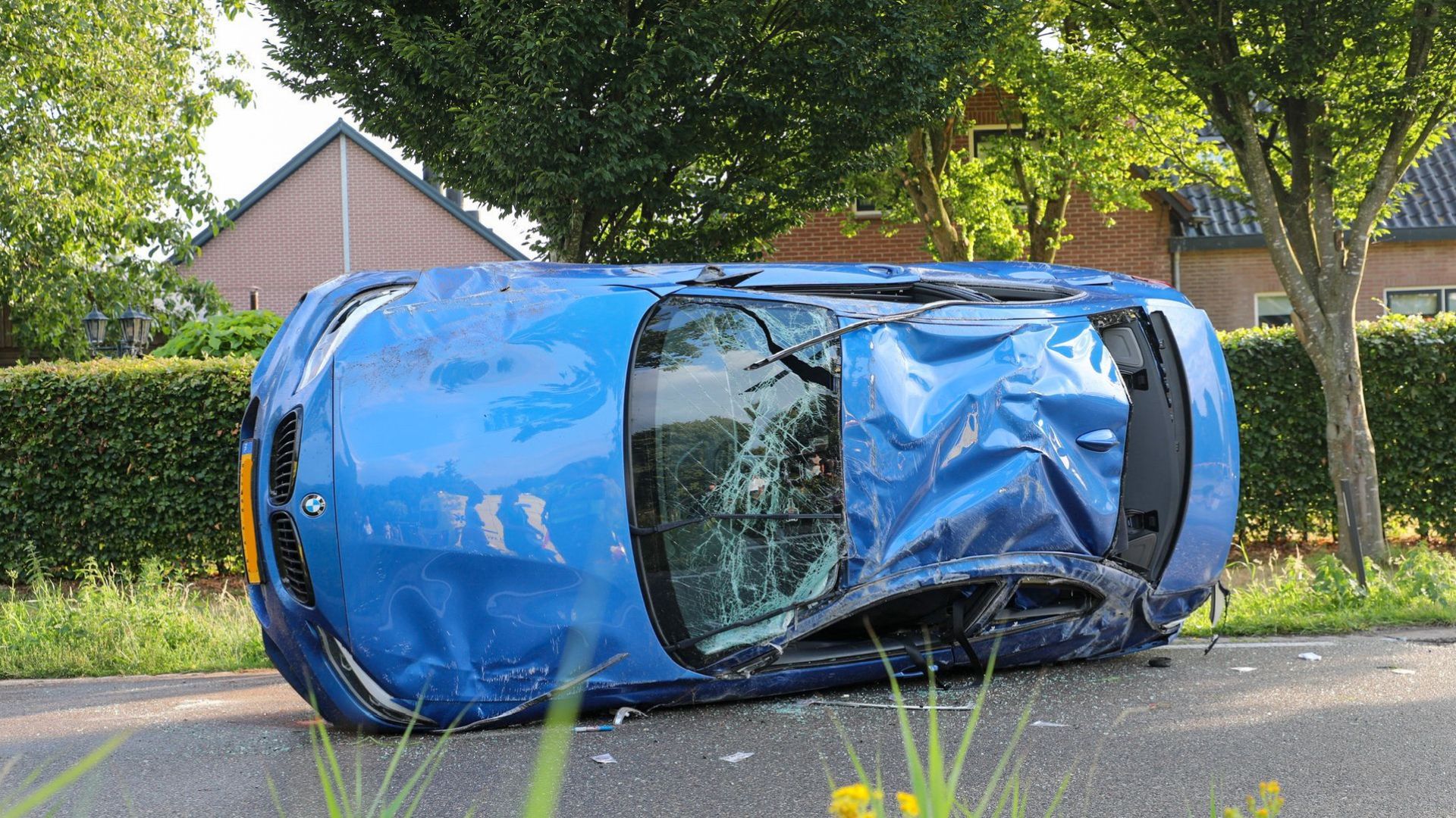 Bestuurder gewond bij ongeval in Wekerom