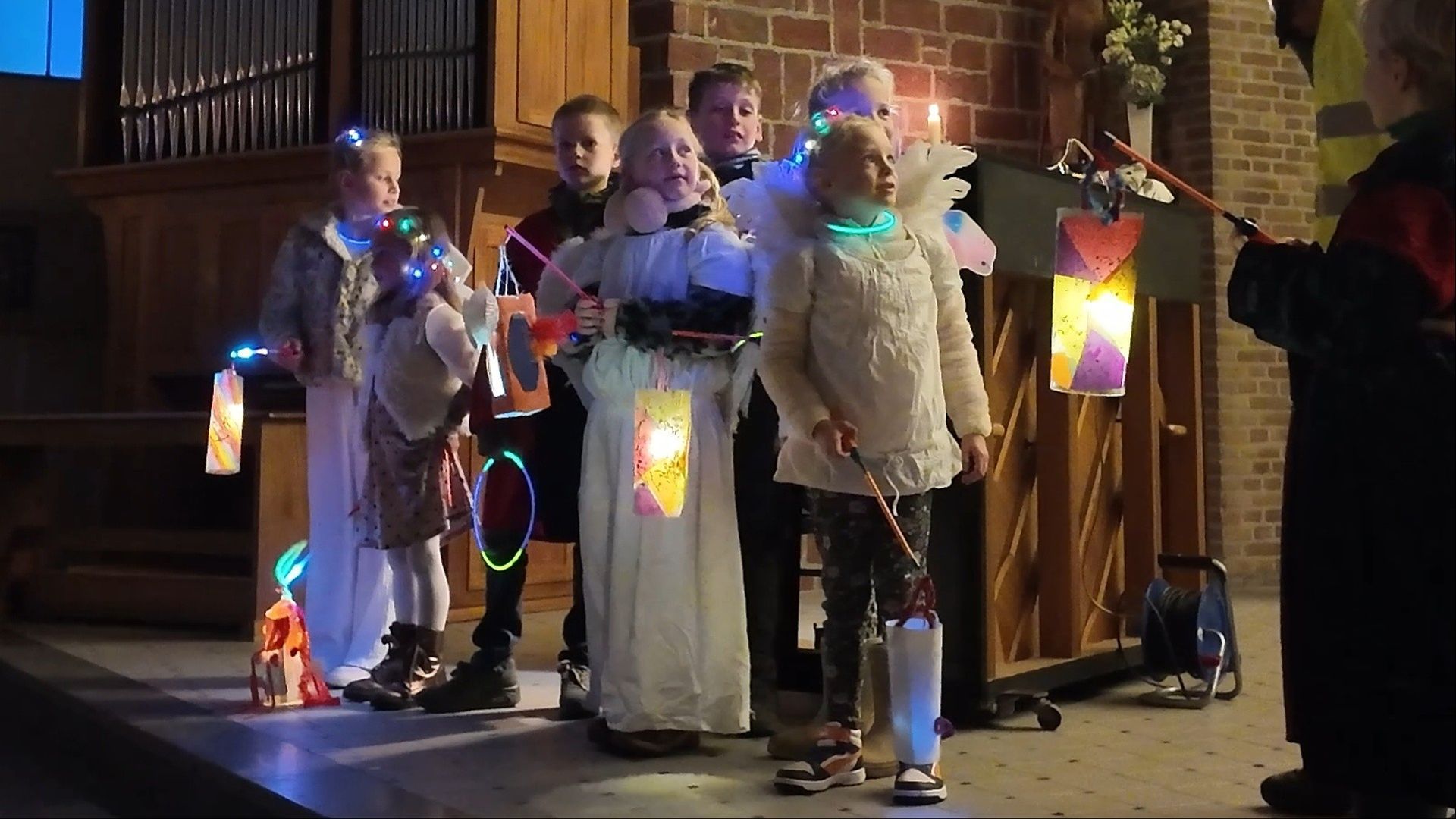 Sfeervolle, maar misschien wel laatste, Sint Maarten Lampionnenoptocht in Bennekom