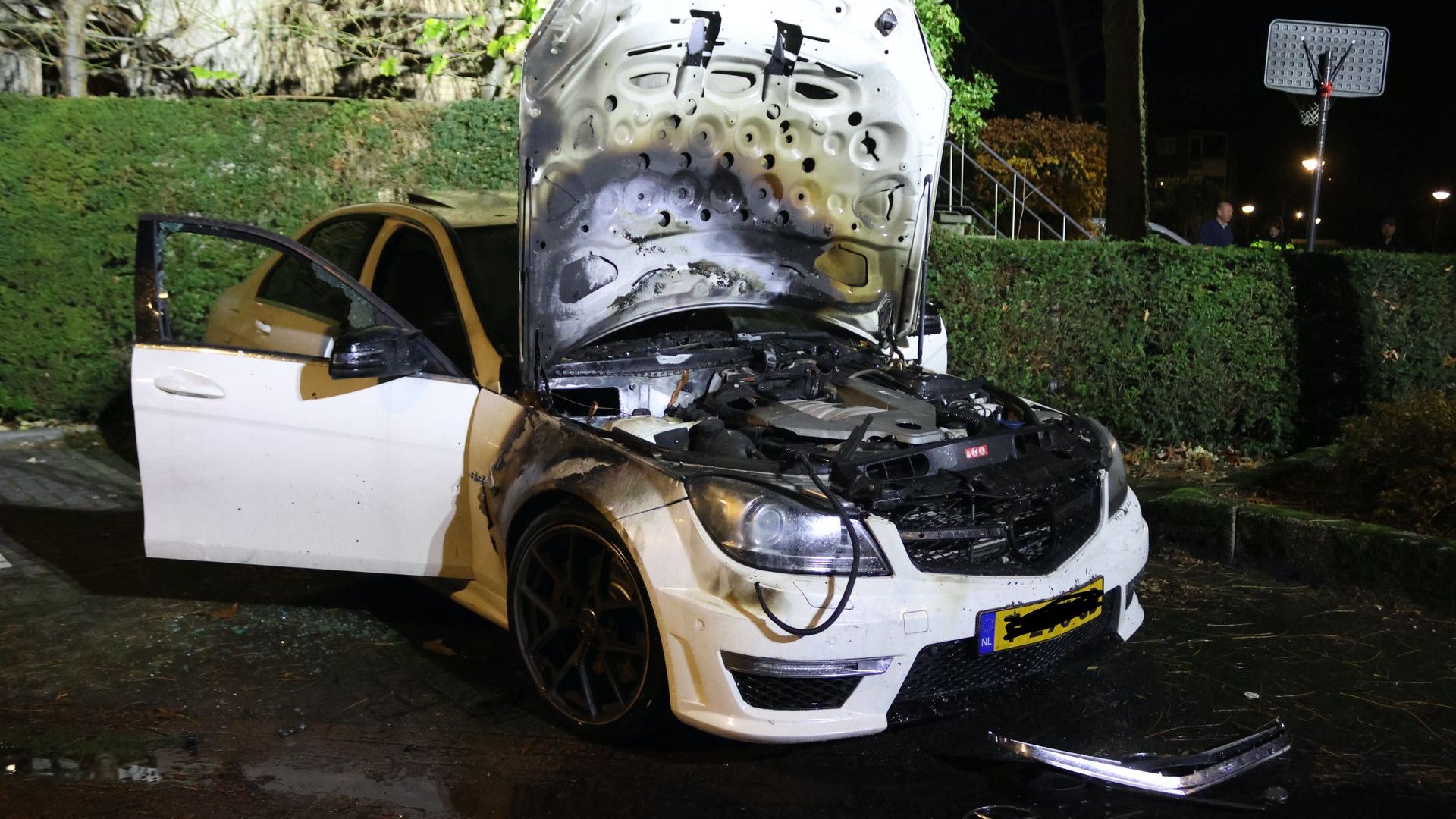 Auto uitgebrand in woonwijk Veenendaal