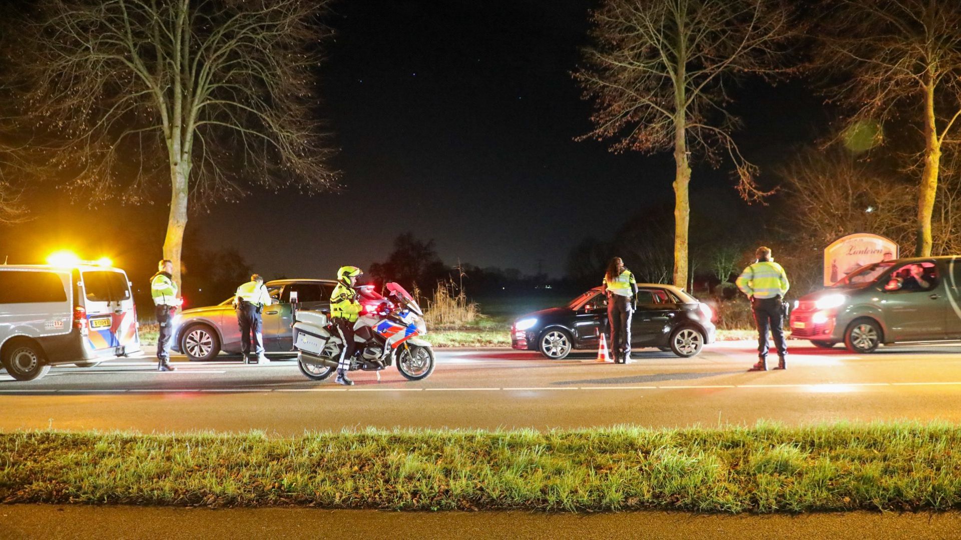 Meerdere kerstborrelaars aangehouden bij alcoholcontrole in Ede, Bennekom en Lunteren