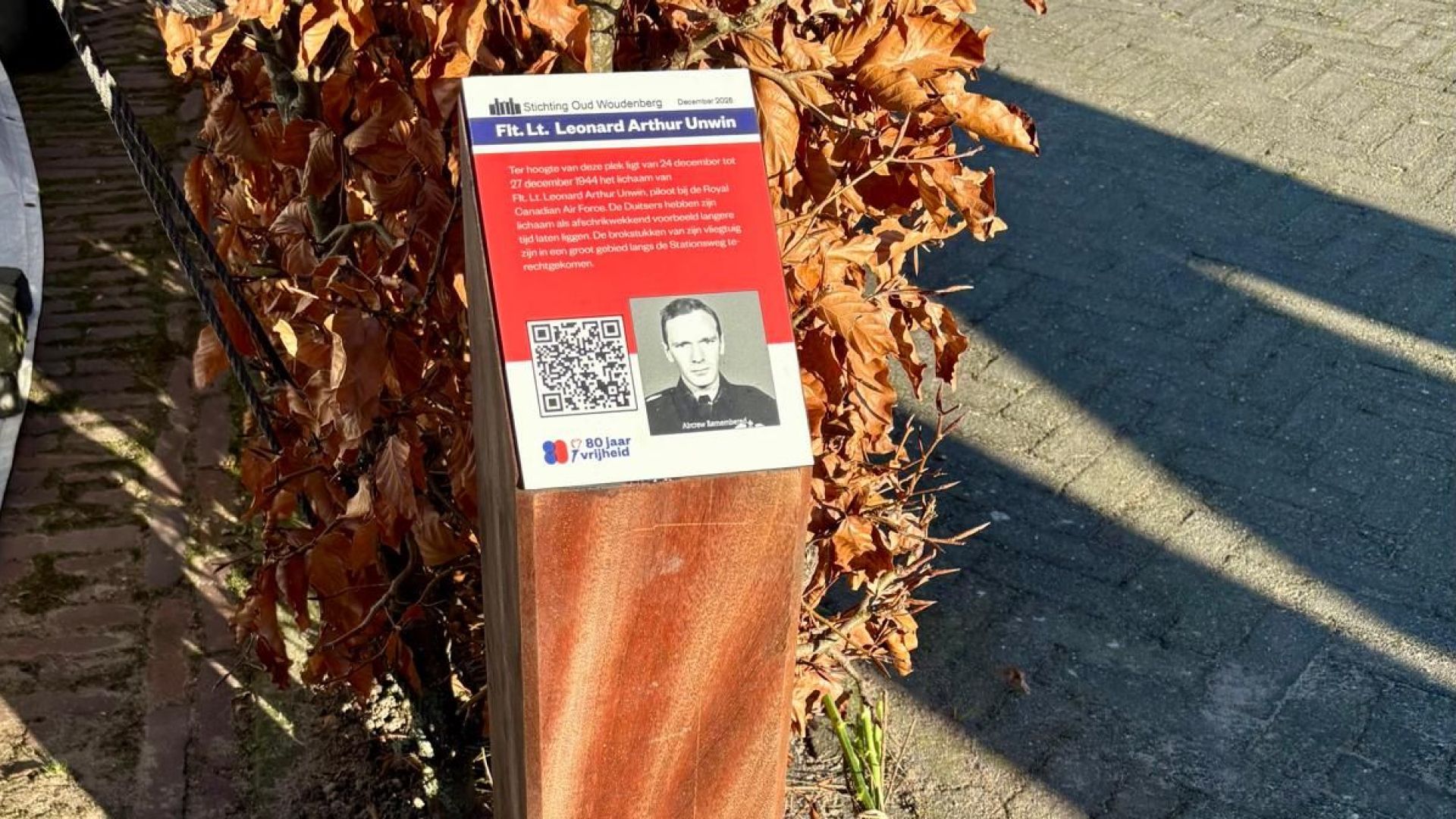 Onthulling monument Leonard Arthur Unwin in Woudenberg