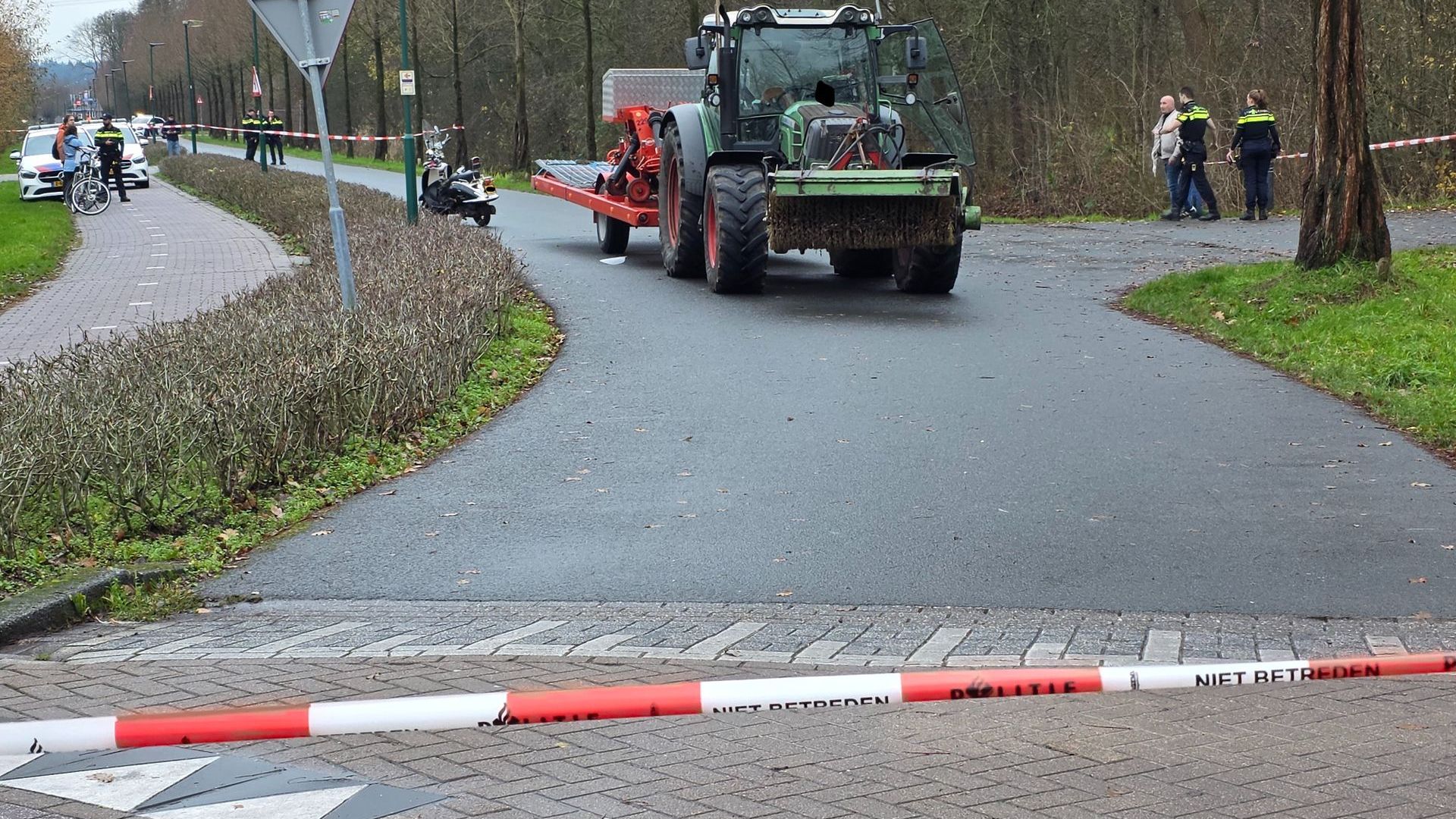 Scooterrijdster ernstig gewond in Veenendaal
