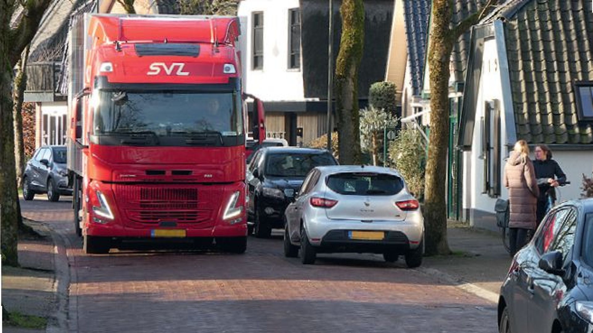 Rapport van enquête Verkeersveiligheid Lunteren aangeboden aan bestuur Dorpsraad