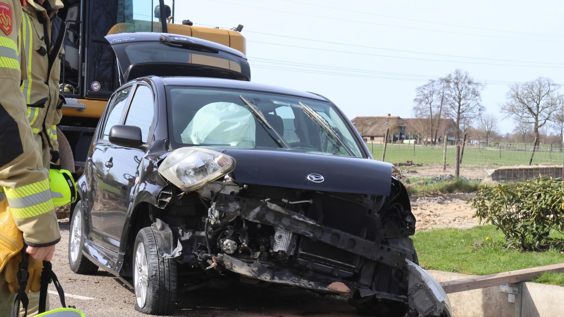 Bestuurder gewond bij eenzijdig ongeval in Lunteren