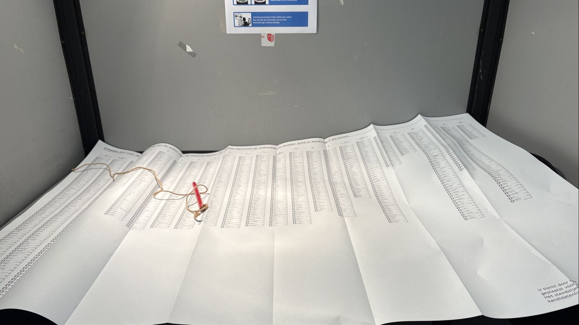 Politieke partijen Rhenen: Vernieling verkiezingsborden ondermijnt lokale democratie