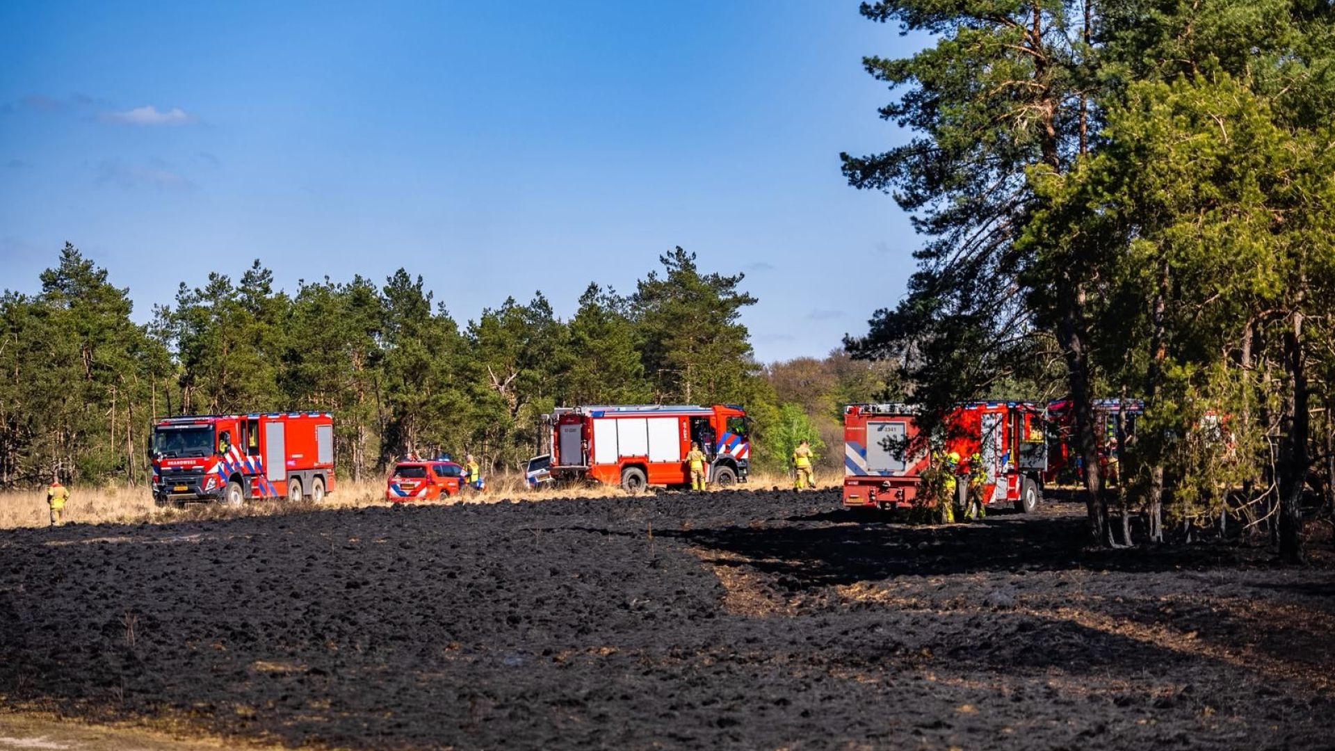 Grote brand op heide tussen Ede en Otterlo