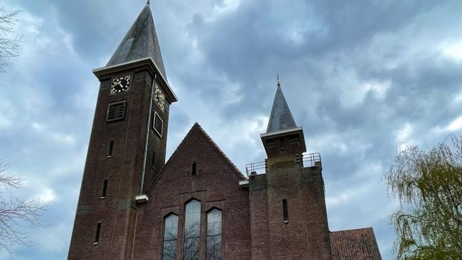 Lutherse kerk in Ede en Brinkstraatkerk in Bennekom luiden klokken voor gewortelde kinderen