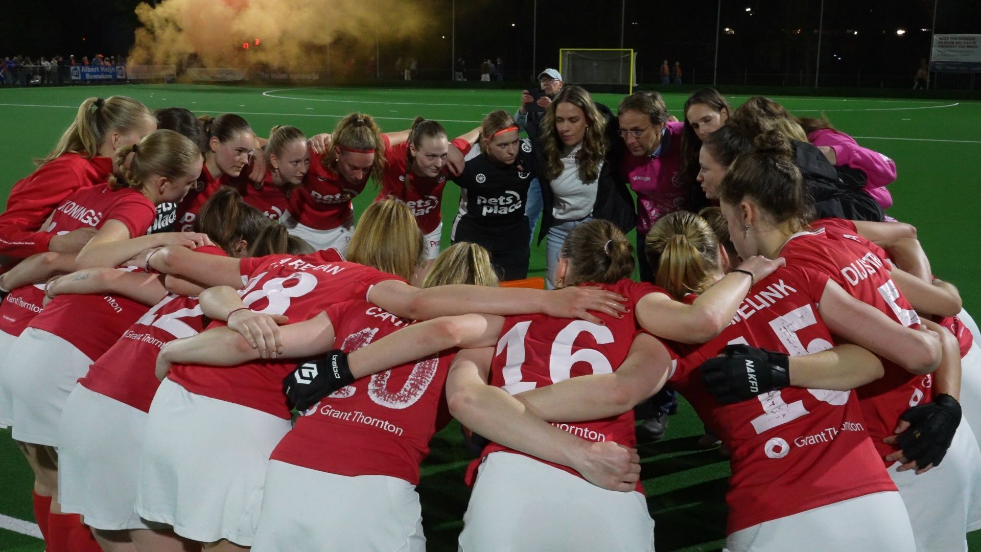 WMHC dames 1 verliest in Gold Cup finale, maar trots gevoel overheerst in Wageningen