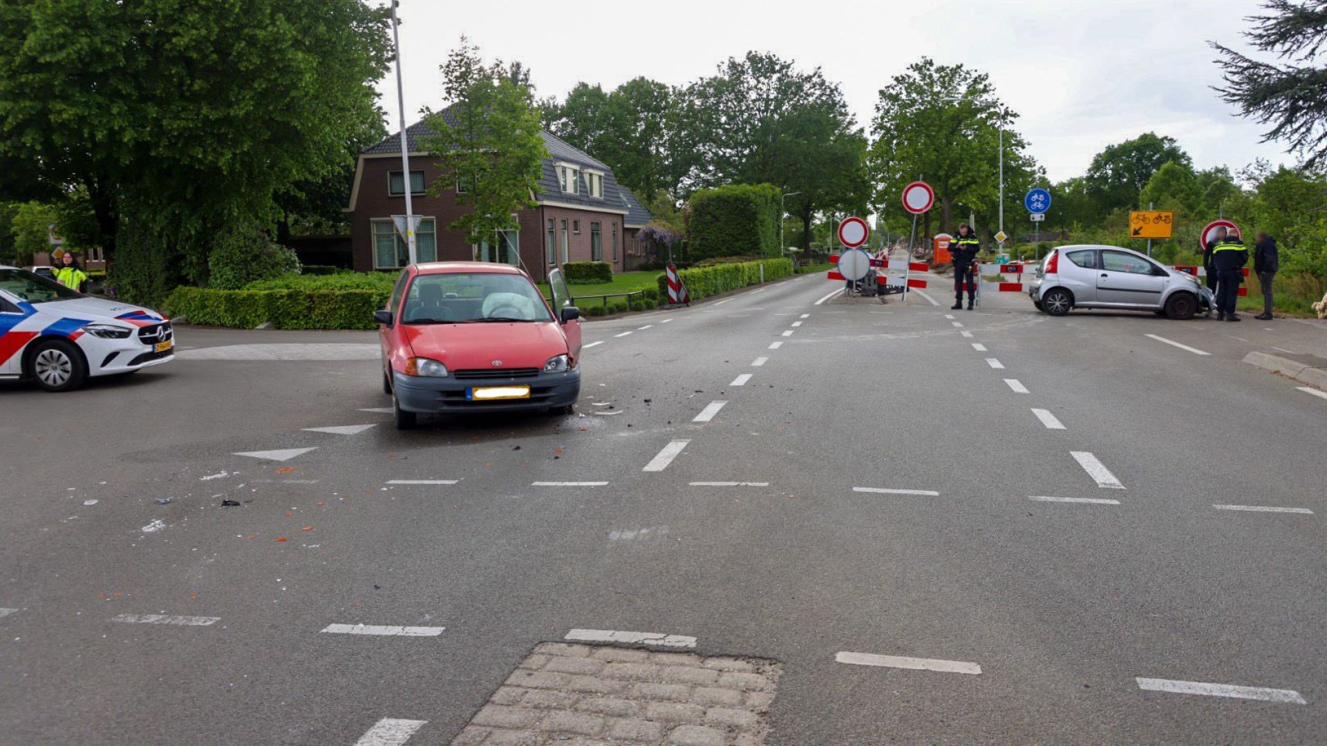 Botsing op kruising in Wekerom