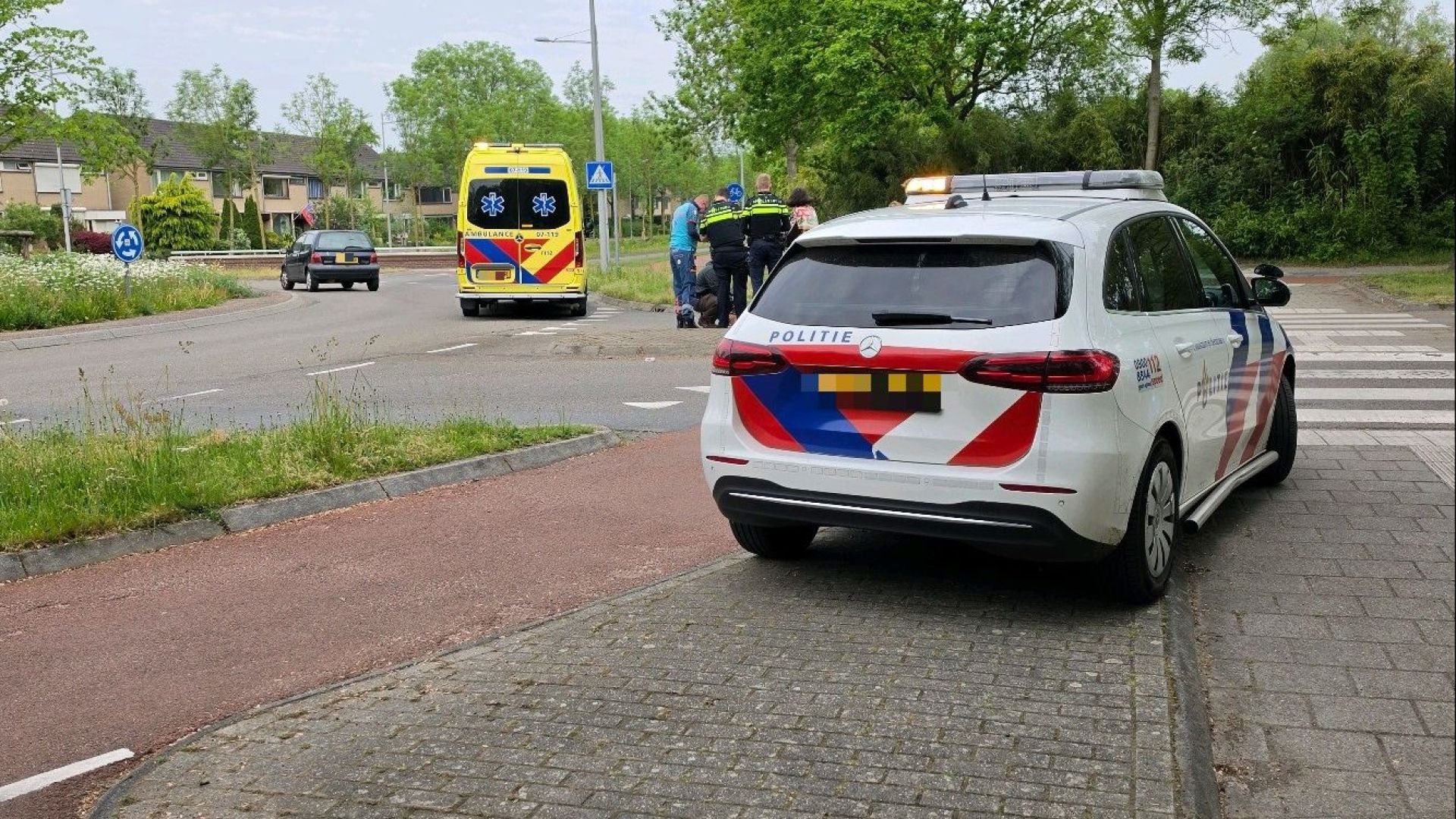 Fietser aangereden op rotonde in Wageningen