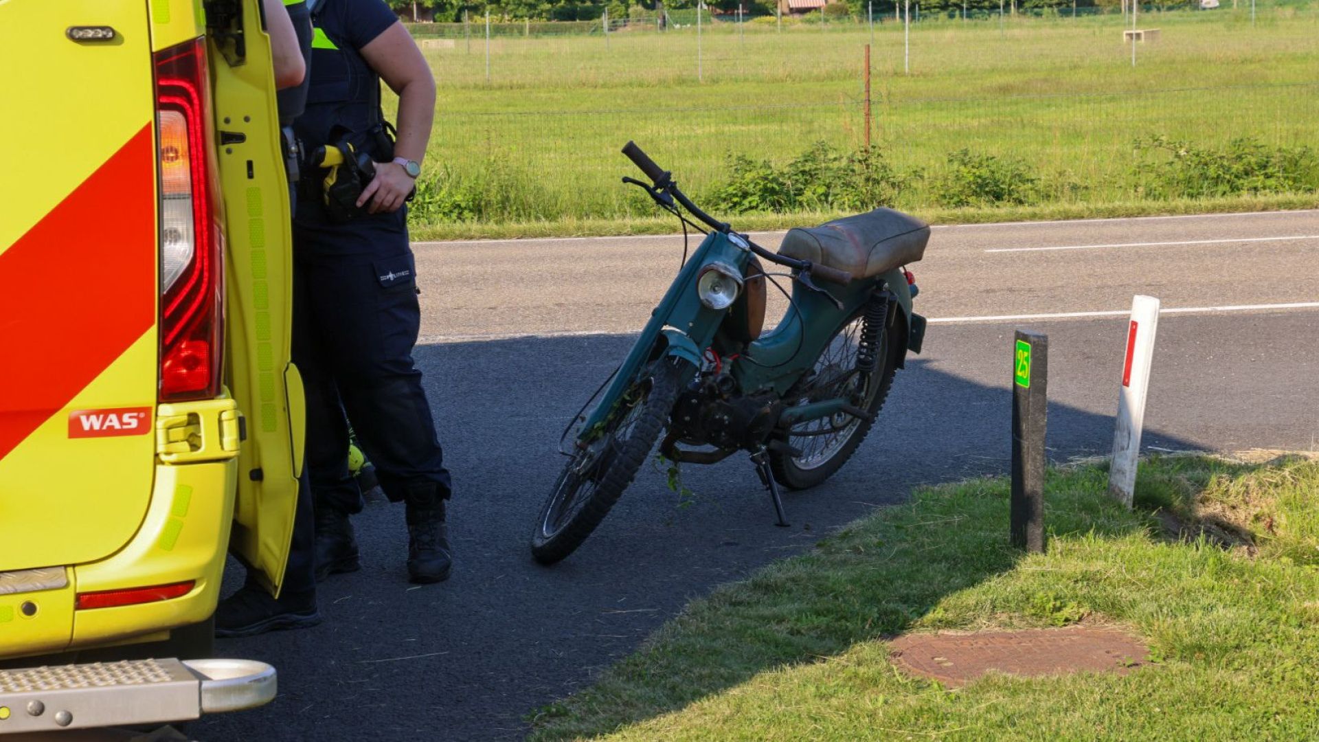 Man op gestolen brommer gewond na val in Lunteren