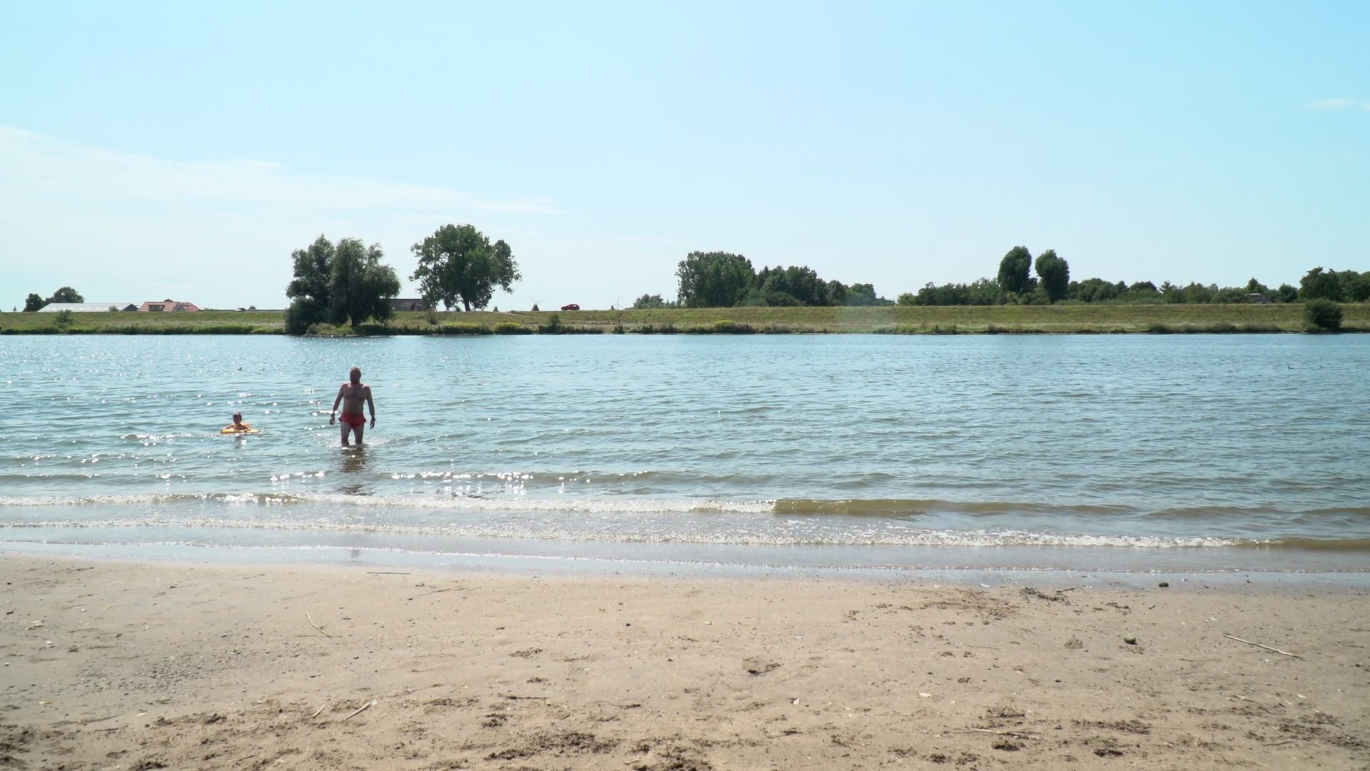 Zwemmen in de Nederrijn, mag dat nu wel of niet?