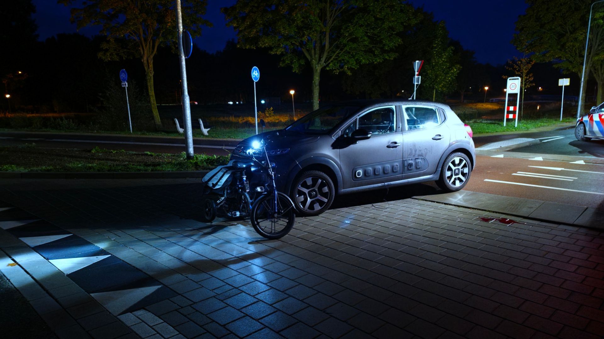 Fietser aangereden door auto in Wageningen